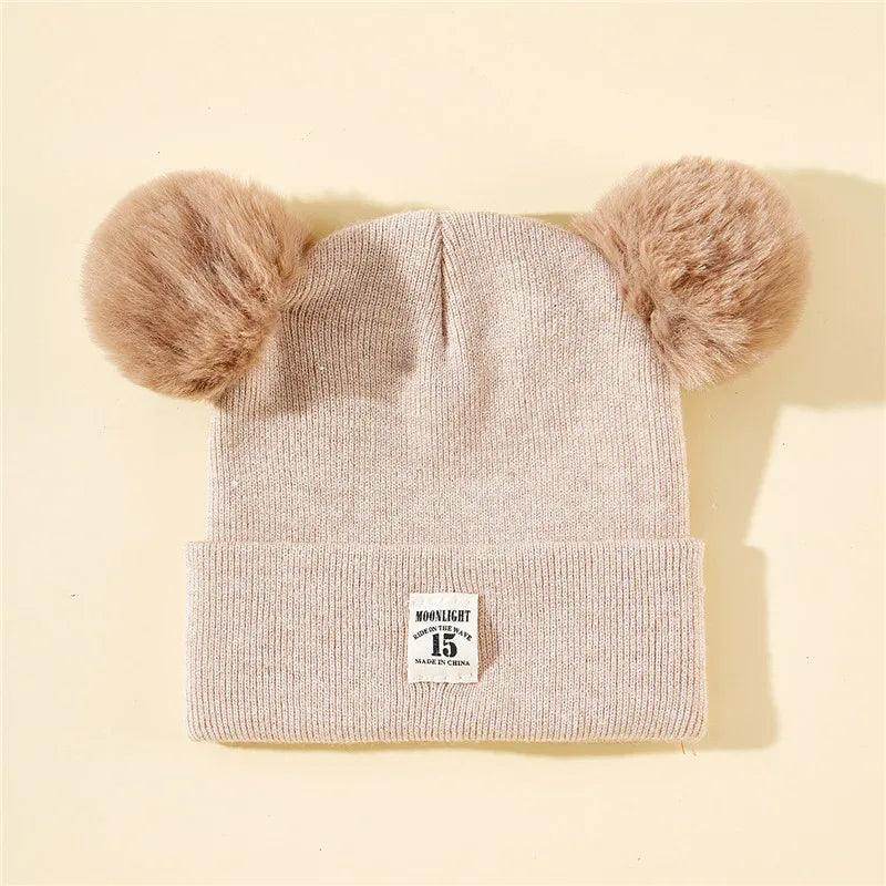 Gorro Infantil de Tricô com Pom - Pom - Valor Digital